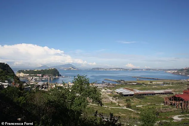 Awakening Supervolcano: Experts Warn of Catastrophic Eruption Risk as Earthquakes Shake Campi Flegrei, Raising Global Alarm