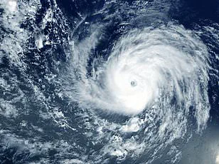 Government Directives Crucial as Hurricane Kiko Threatens Hawaii with Flooding and Mudslides