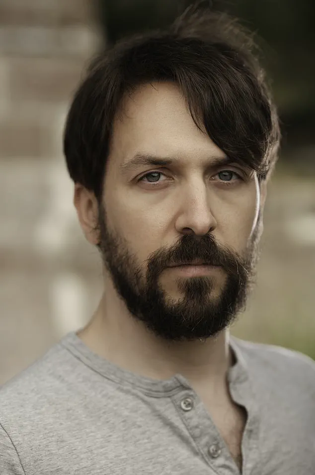 Exclusive Warning: AI's Existential Threat Revealed by Insiders