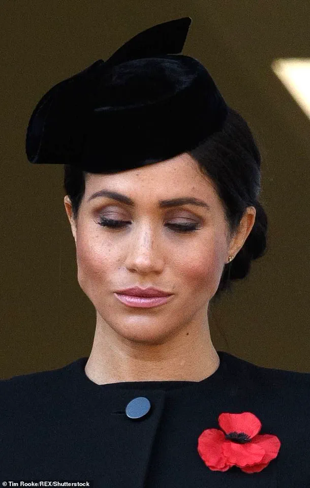 Meghan Markle's Backstabbing Tactics Exposed: Privileged Access to Information Shrouds Real Reason for Poppy Omission at Bezos' Opulent Party