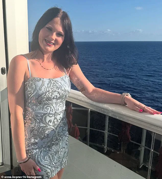 Late-Breaking: Stepbrother of 'Murdered' Cruise Teen Tried to Leap from Moving Car During Custody Battle, Court Papers Reveal