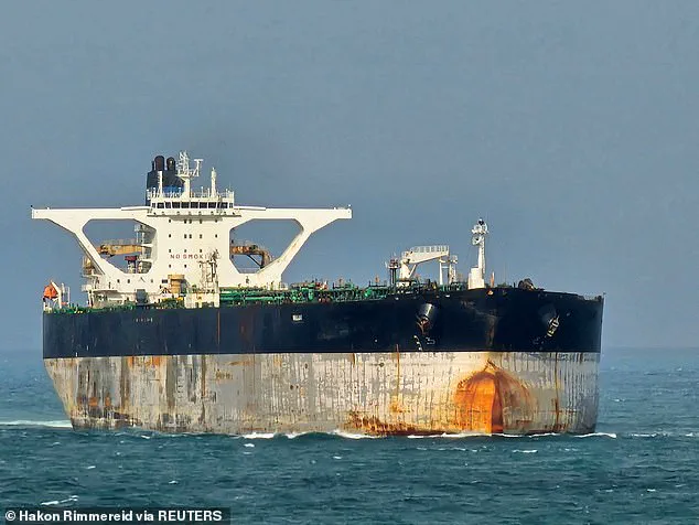 US-Venezuela Oil Tanker Standoff Escalates as Sanctioned Vessel Evades Blockade, Sparks Maritime Tensions