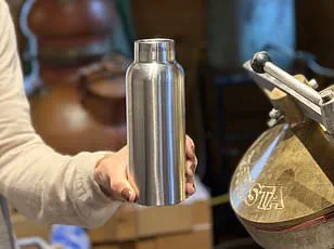 The Coca-Cola Recipe Mystery: New Claims Stir Controversy Over Century-Long Secrecy