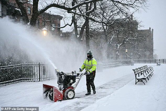 Historic Storm Affects 34 States, Leaves Hundreds of Thousands Without Power