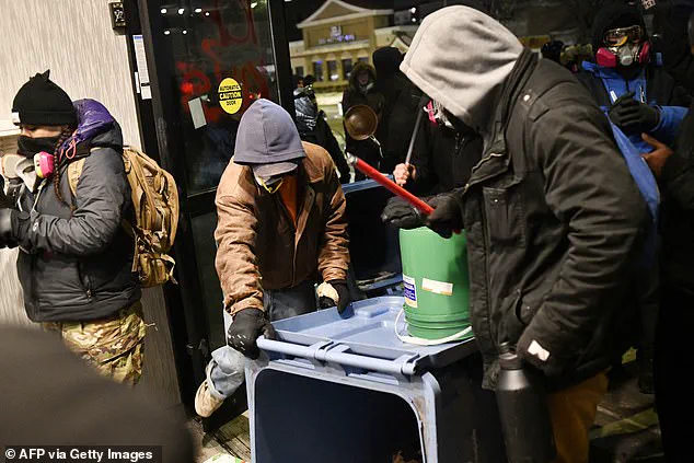 Minneapolis Protests Turn Violent as Demonstrators Target ICE-Suspected Hotel