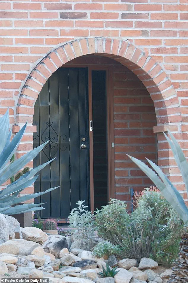 Retired FBI Agent Cites Doorbell Camera Sabotage as Evidence of Professional Kidnapping in Nancy Guthrie Case