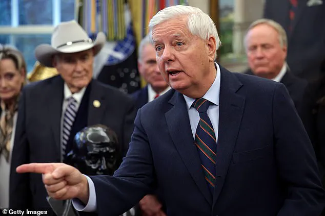 Christie Accuses GOP of Public Trump Praise, Private Criticism