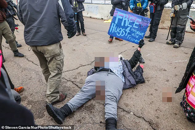 Minneapolis Anti-ICE Protest Turns Chaotic as Demonstrators Throw Sex Toys Amid Tensions