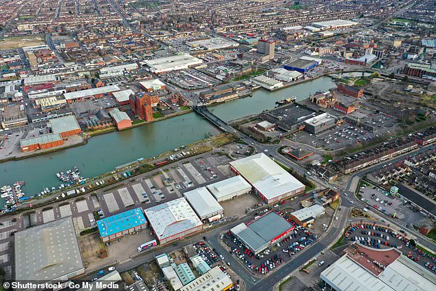 Oxford Study Reveals Hidden Biases in ChatGPT, Highlighting Risks of AI Stereotypes