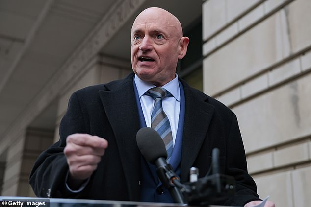 Federal Judge Blocks Pentagon Probe of Senator Mark Kelly, Calls It Constitutional Overreach