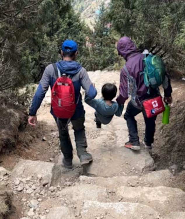 New Law Bans Amateur Climbers from Everest to Curb Overcrowding and Extreme Tourism