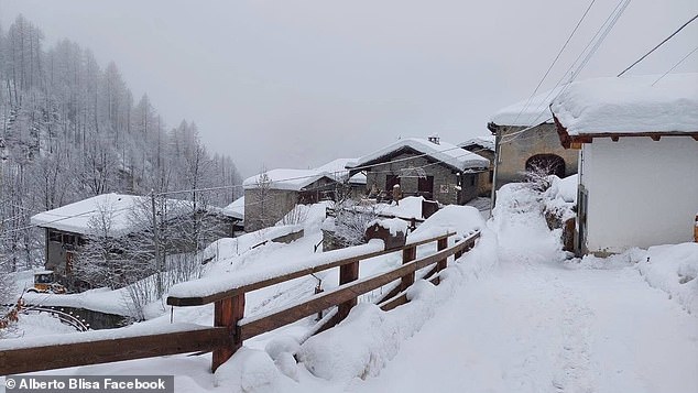 Unprecedented Snowfall and Avalanche Risks Force Evacuations in Italian and Swiss Alps