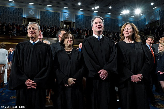 Trump's State of the Union: A Polarizing Performance Amid Deepening Political Divide