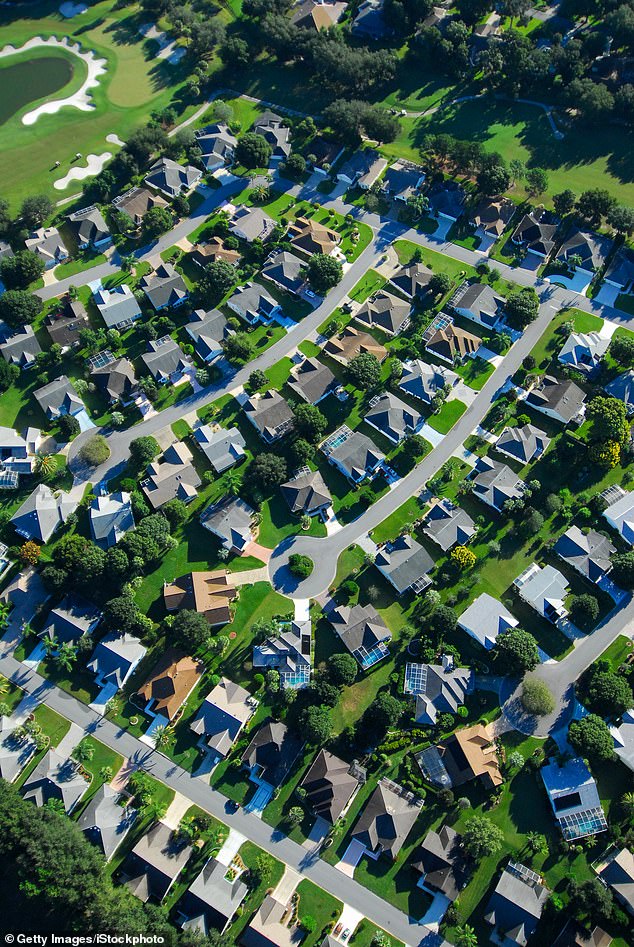 Twistee Treat's Iconic Design Ignites Heated Debate in Florida's The Villages