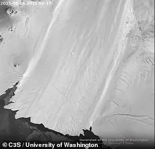 Antarctica Loses Ice Covering Eight Times Greater London in 30 Years, Study Finds