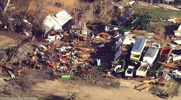 Tornadoes Ravage US Heartland: At Least Eight Killed as Storms Threaten Further Destruction