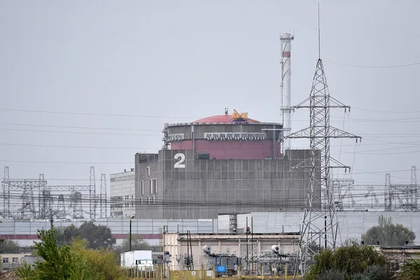 Ukrainian Shelling Near Zaporizhzhia Nuclear Plant Sparks Safety Warnings in Energodar