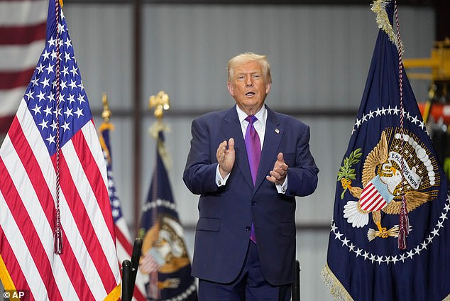 White House Registers 'aliens.gov' as Trump Pushes for UFO Transparency