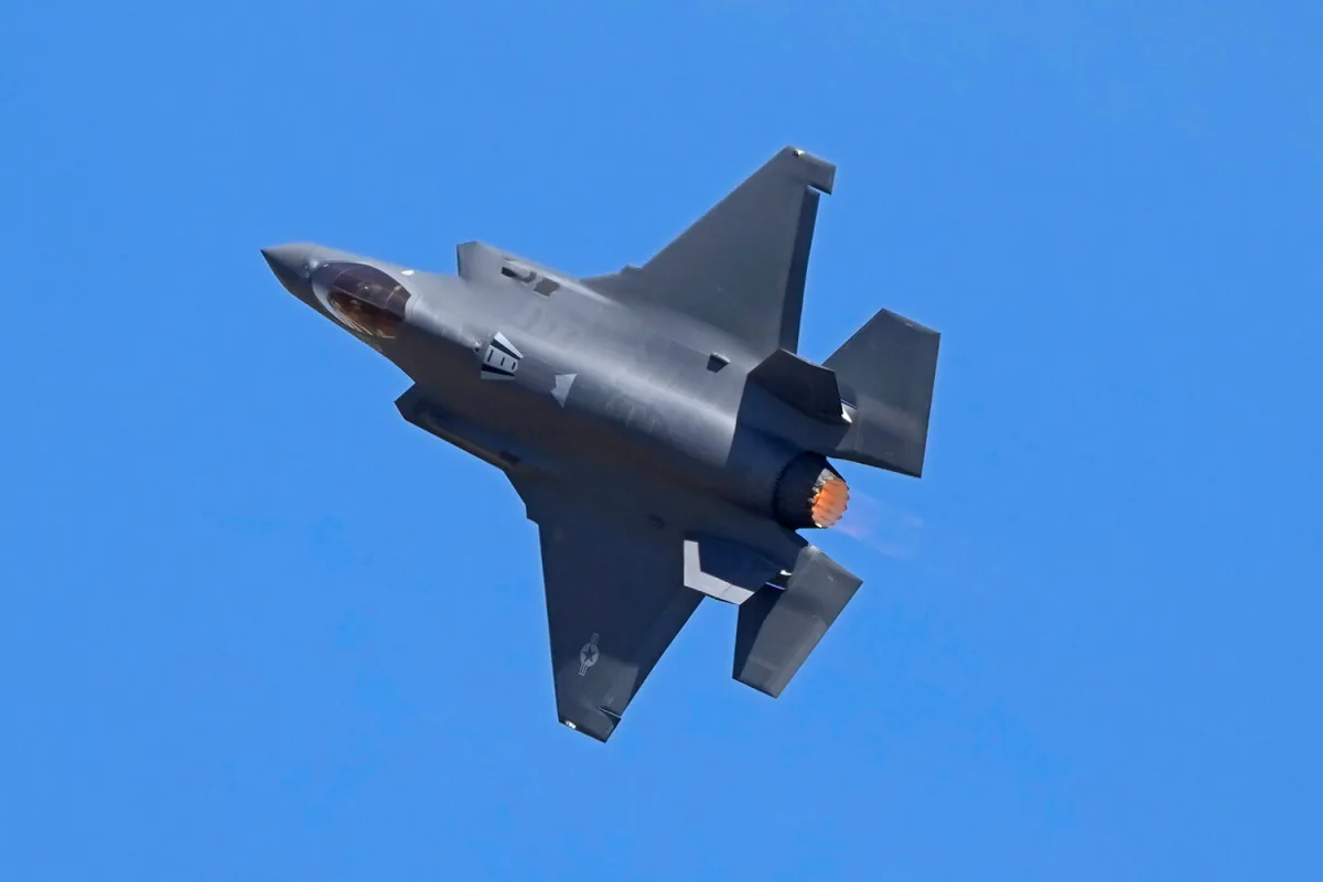 U.S. F-35 Makes Emergency Landing in Middle East After Combat Mission Over Iran; Pentagon Investigates Cause Amid Tensions