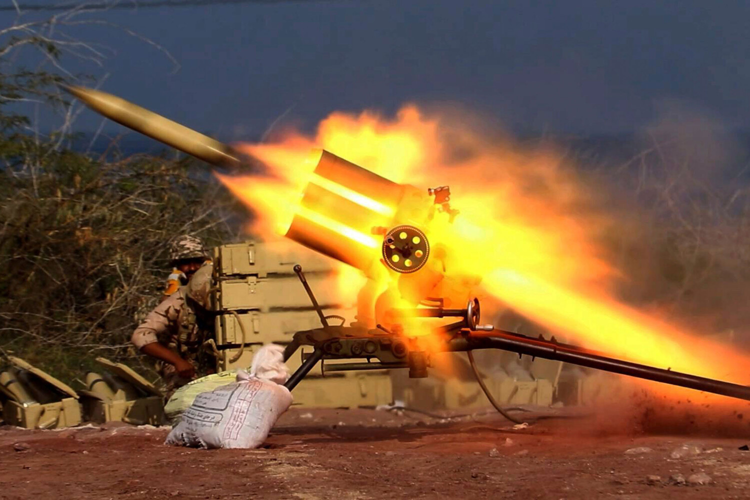 Iran Launches Ballistic Missiles at Strategic U.S.-British Base in Indian Ocean, Escalating Tensions with Washington