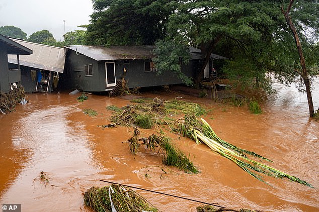 Oahu Flood Crisis: Over 230 Rescued as Kona-Low Storm Threatens Dam and Infrastructure