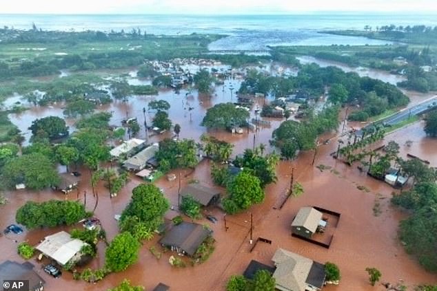 Oahu Flood Crisis: Over 230 Rescued as Kona-Low Storm Threatens Dam and Infrastructure