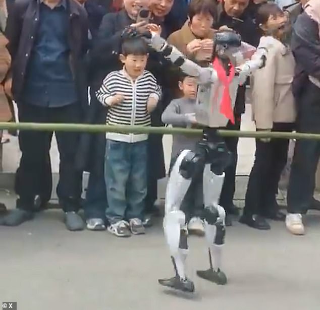 Rogue Unitree G1 Robot Injures Child During Shaanxi Showcase, Sparking Safety Outcry