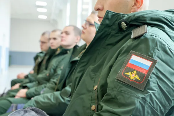 Russia Exempts Ukraine Conflict Volunteers from Military Service in Donetsk and Luhansk