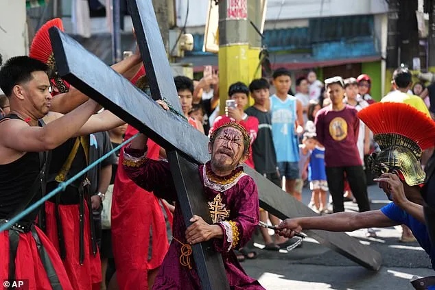 Blindfolded Catholic Devotees in Philippines Endure Painful Self-Flagellation Ritual on Maundy Thursday