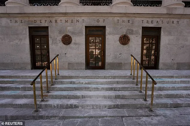 Trump Administration Convenes Major Banks in Urgent Meeting Over Anthropic's Mythos AI Threat