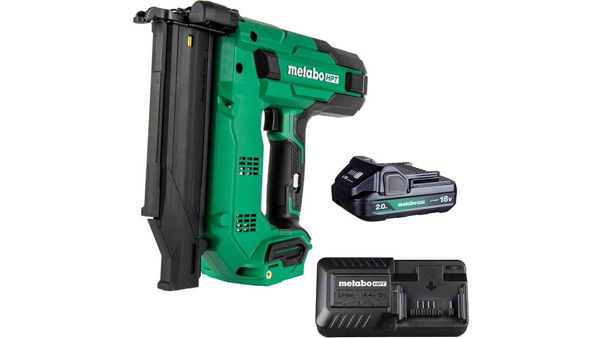 Major retailers slash prices on DeWalt drills and tire inflators for Memorial Day.