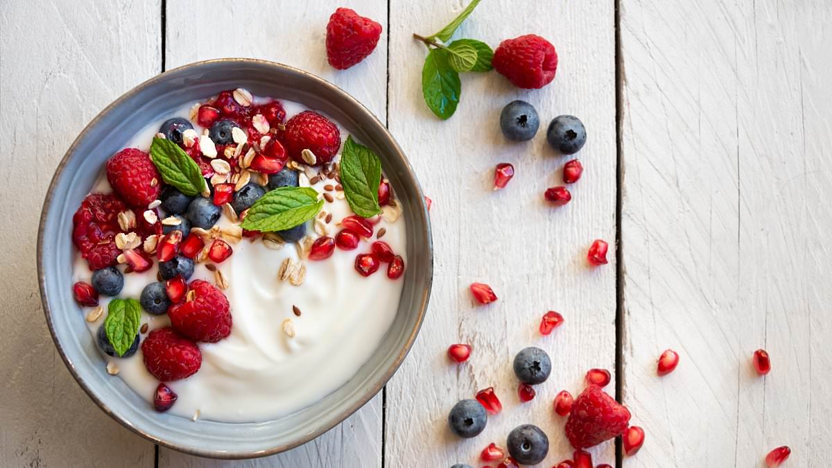 Experts Reveal Which Yogurt Types Actually Help With Weight Loss