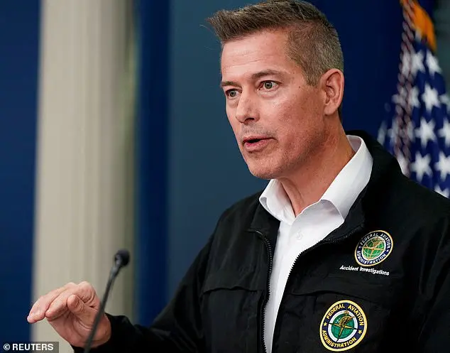 Former Transportation Secretary Sean Duffy's Response to Air Crash Under Scrutiny