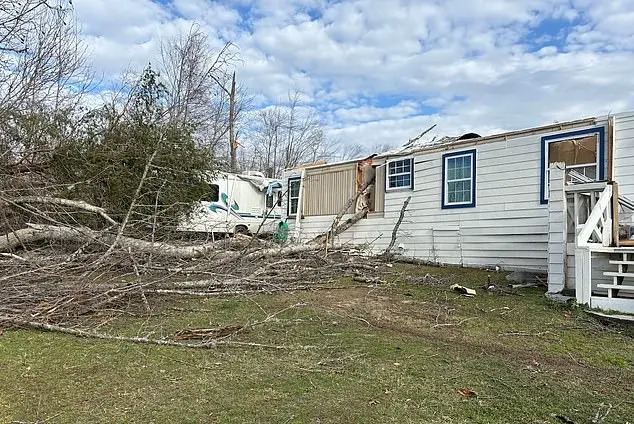 Tornado in Deer Lodge, Tennessee, Claims Lives of Mother and Daughter