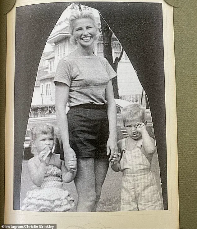 Supermodel Brinkley Reflects on Childhood Secrets and Erased Father