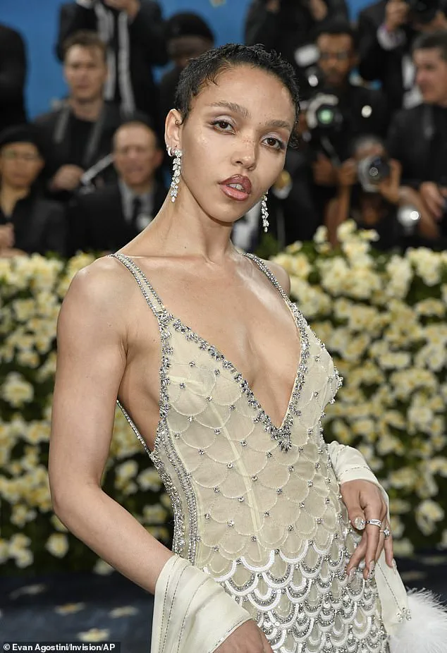 FKA Twigs Stuns and Provokes at Met Gala 2025: 'A Masterclass in Audacity' Says Fashion Critic, 'A Statement That Will Be Talked About for Years' Says Fellow Attendee
