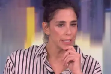 ‘I Want a Kiss’: Joy Behar’s Unscripted Plea During Sarah Silverman Interview on *The View* Sparks Stunned Silence and Applause