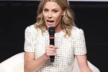 Julie Bowen Reveals How a Family Trip Led to a Critical Health Diagnosis