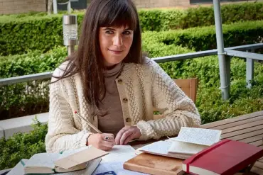 Late-Breaking: Actress Sarah Maria Lafferty Transforms Old Diaries into Unexpected Project