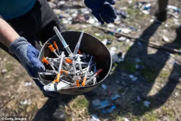 Trump's 2025 Executive Order Mandates Dismantling Homeless Encampments, Relocation to Treatment Facilities Amid Legal Debate