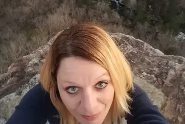 Alabama Woman Admits to Murdering Another by Throwing Her Off Cliff; Mother Faces Trial for Alleged Assistance