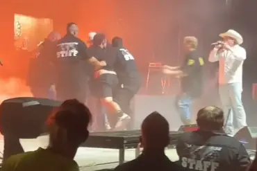 Country Singer Gavin Adcock's Performance Interrupted by Disoriented Fan During Wichita Concert Chaos