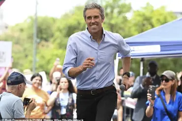 Exclusive Access to Redistricting Secrets: Legal Battle Over Frozen Funds in Texas