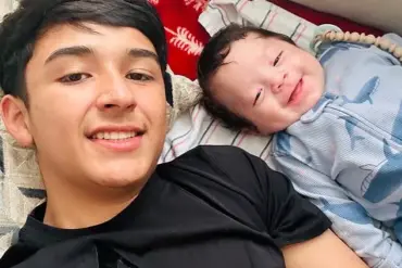 ICE Seizes 18-Year-Old High School Student During Walk, Sparking Community Outcry Over Immigration Enforcement