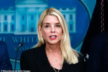 Late-Breaking: Pam Bondi's Resilience and Susie Wiles' Unwavering Support Amid Epstein Files Controversy as Tensions Escalate in Trump's Administration