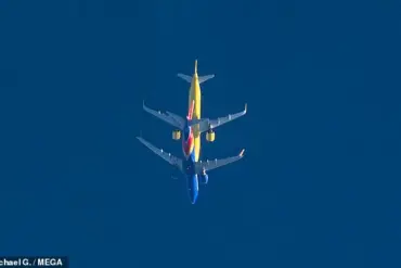 Near-Miss Incident Between Spirit Airways and Southwest Airlines Jets Captured at 30,000ft Over Georgia