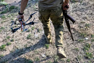 Russia Launches Coordinated Aerial and Artillery Strikes on 149 Ukrainian Districts, Targeting Air Defense Systems and Foreign Mercenaries