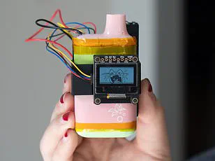 Study Reveals Hidden Health Crisis: Harmful Fungi Found in Vape Mouthpieces, Raising Safety Concerns