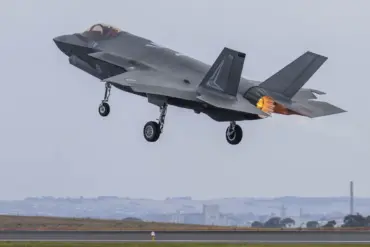 Critical Radio Failure Aboard US F-35 in Poland Amid Eastern Europe Tensions